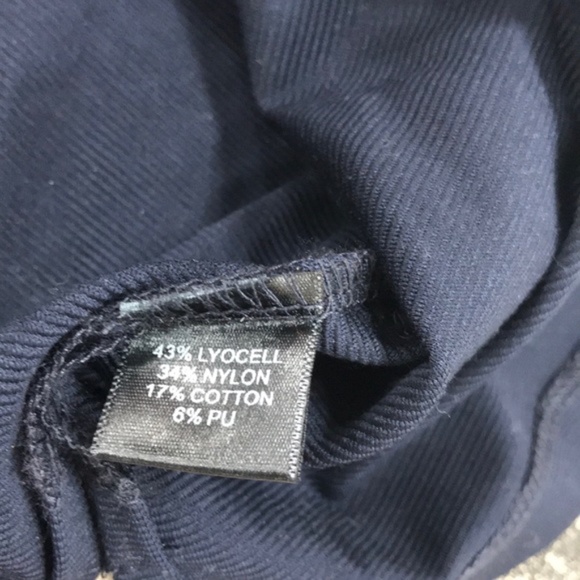 Quinn Hi-Lo Shoulder Zip Pullover Sweater - Picture 6 of 7